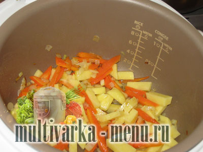 приготовить овощное рагу в мультиварке