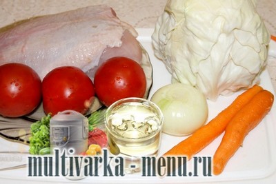 Тушеная капуста с куриной грудкой 