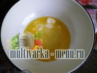 бисквит в мультиварке с фото