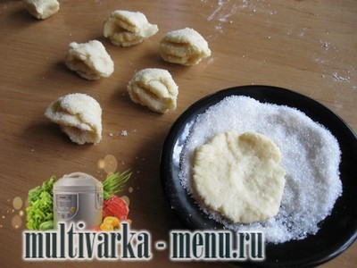 рецепт слойки в мультиварке из творога 